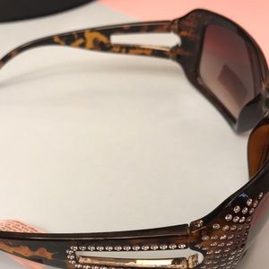 Betsey Johnson Accessories - BNWT Betsey Johnson Sunglasses Betsey Johnson Accessories - BNWT Betsey Johnson Sunglasses